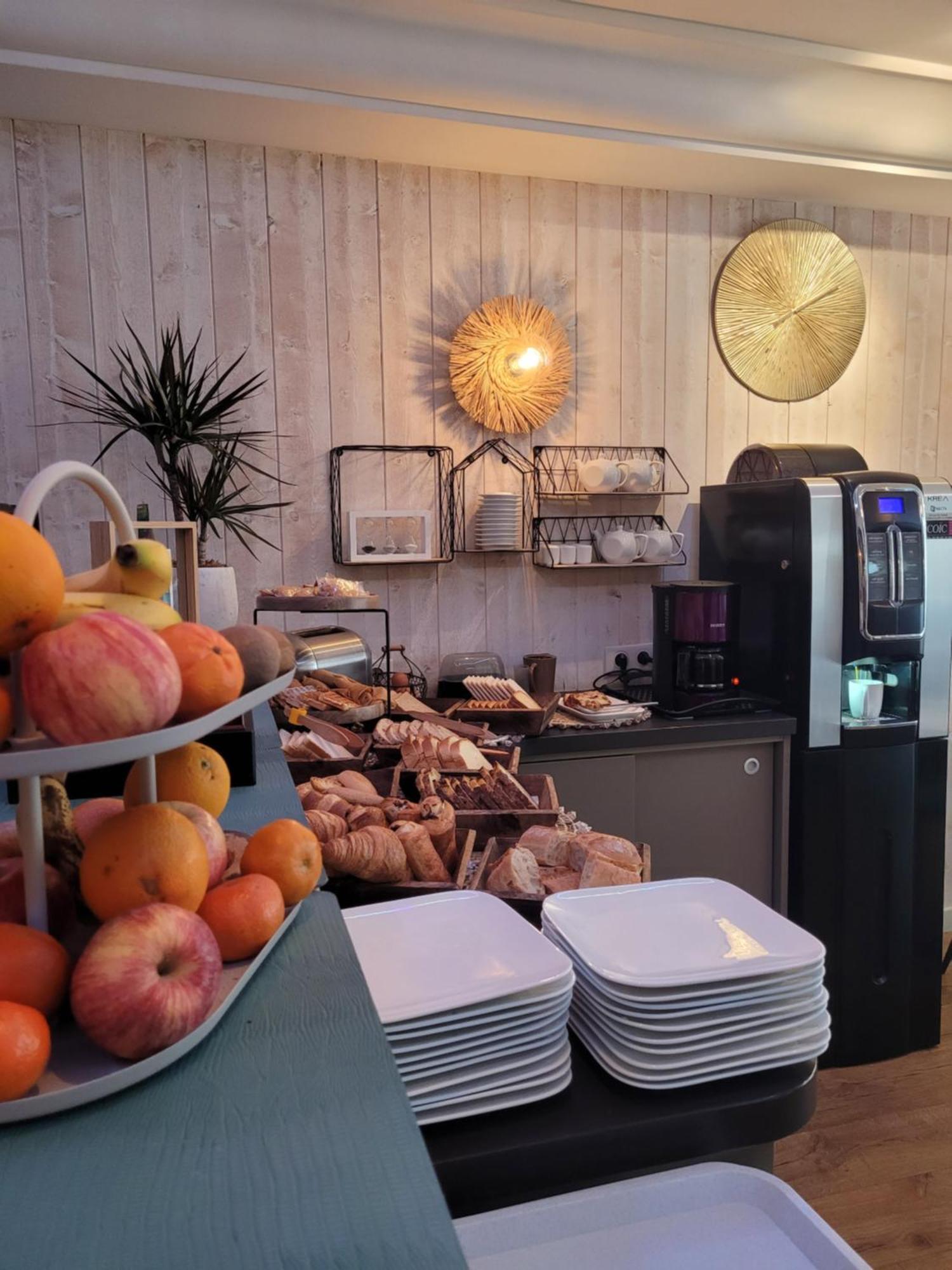 Brit Hotel Des Halles Concarneau Eksteriør bilde