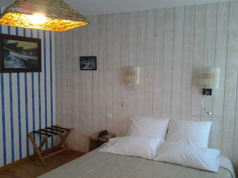 Brit Hotel Des Halles Concarneau Eksteriør bilde